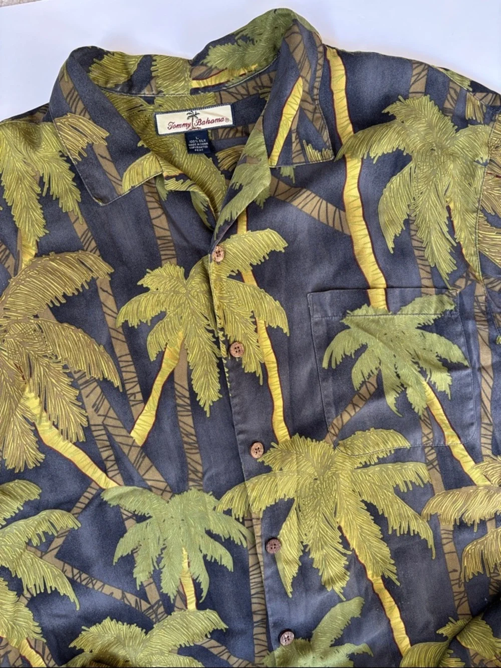 Tommy Bahama Silk Palm Tree Hawaiian Tropical Shirt Gray Green Travel Mens Large